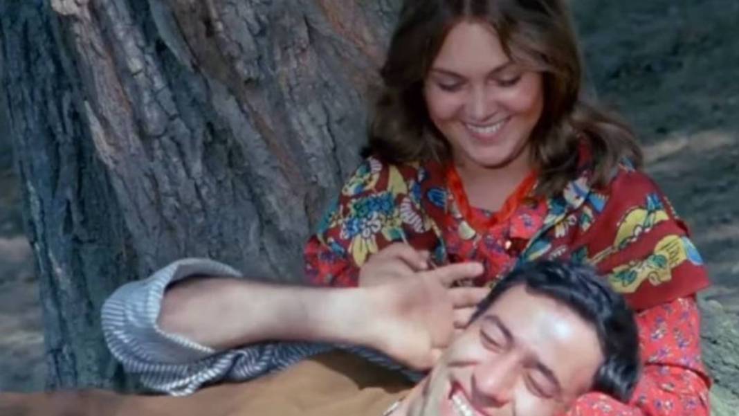 Şark Bülbülü'nün güzeller güzeli Hatice'sini bir de şimdi görün! Görenler tanıyamıyor bile: Yıllar ona da acımasız davrandı! 3